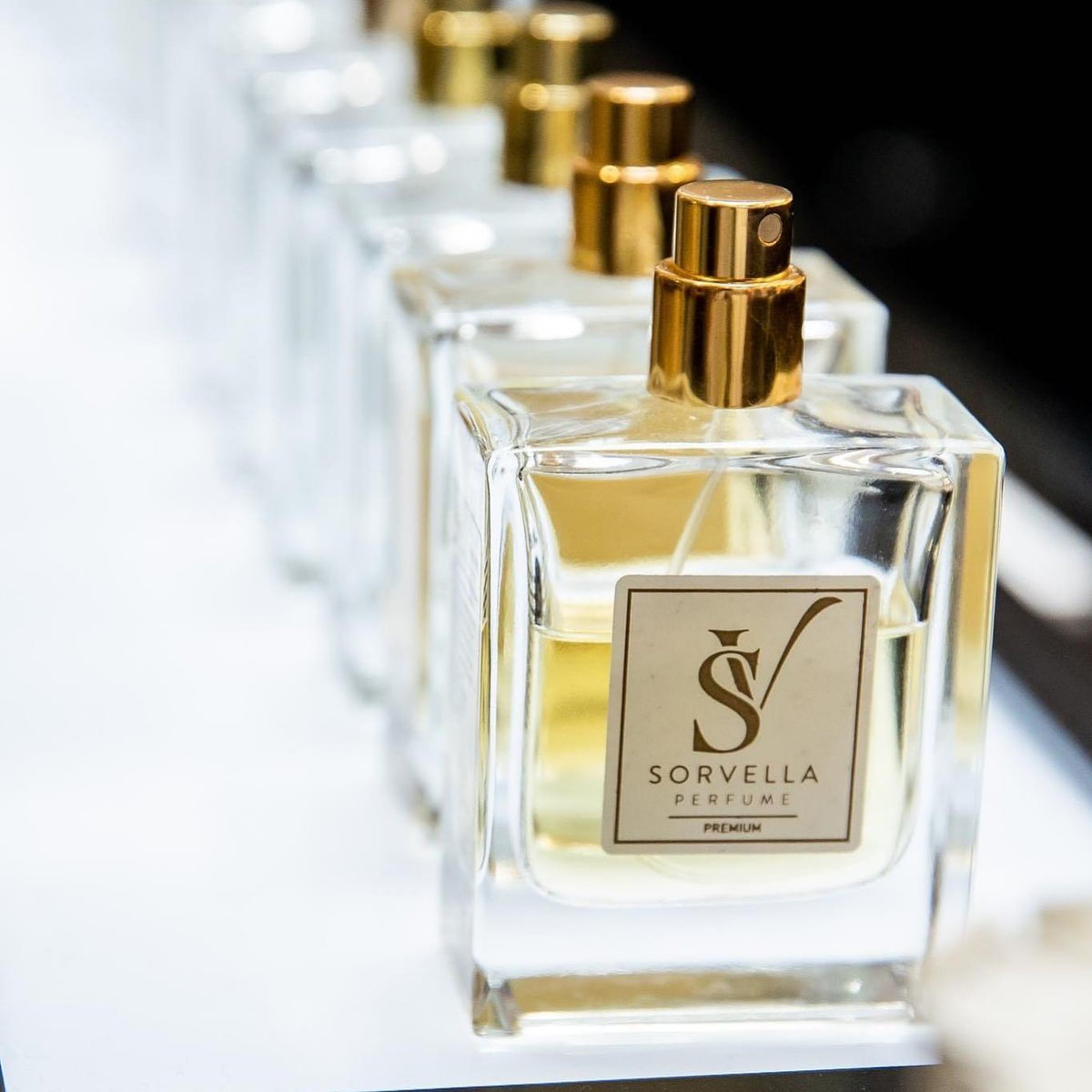 Jakie perfumy długo pachną? - sorvellaperfume.pl